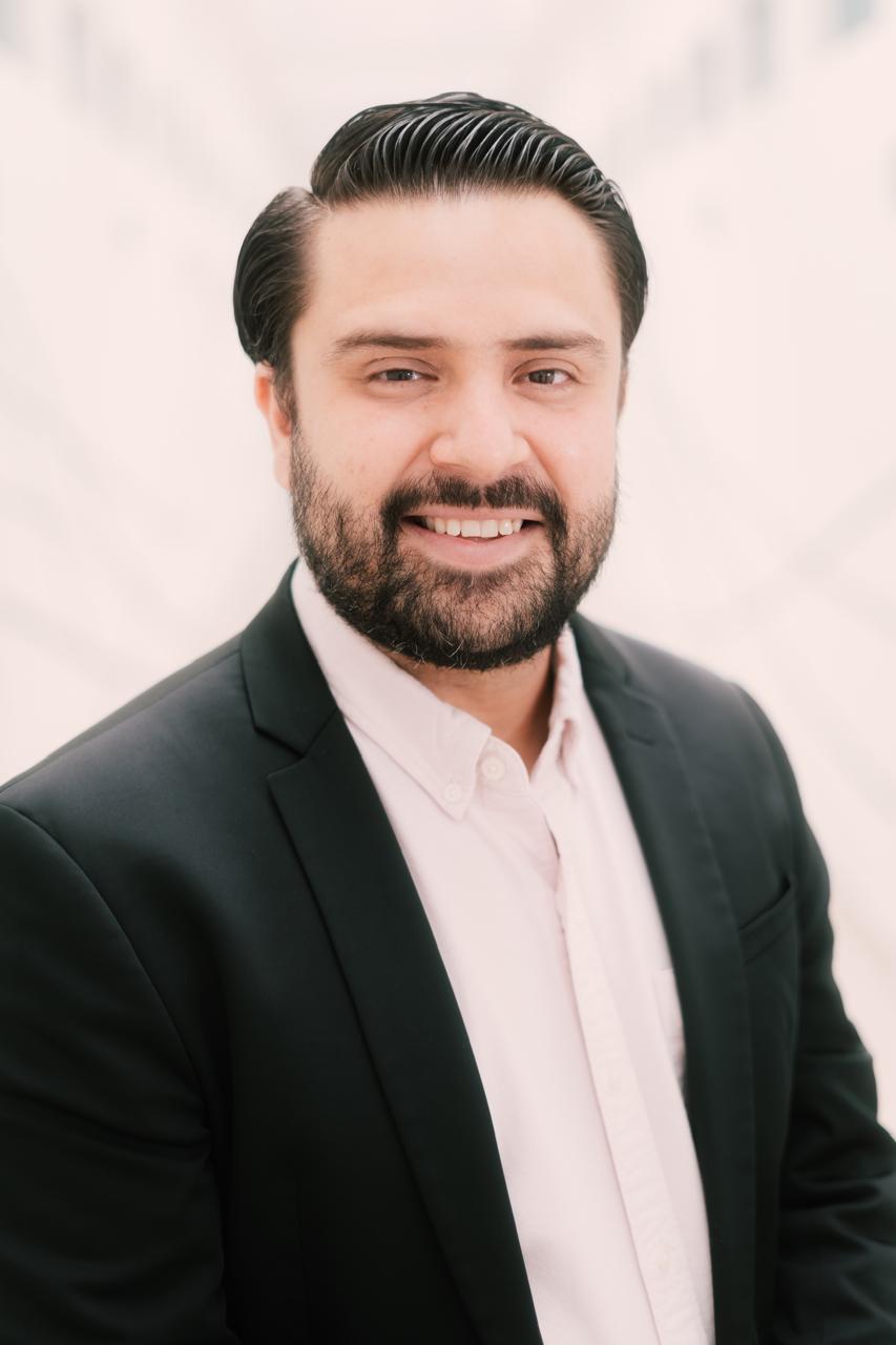 Dr. Marcos González Landeros